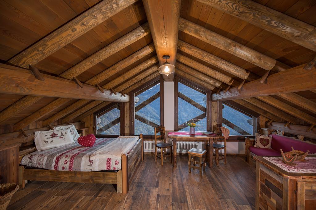 Отель Le Petit Coeur Fontainemore Экстерьер фото