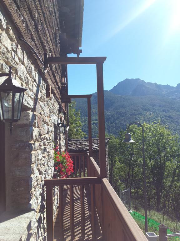 Отель Le Petit Coeur Fontainemore Экстерьер фото