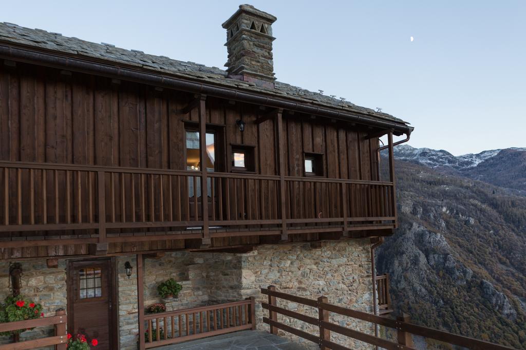 Отель Le Petit Coeur Fontainemore Экстерьер фото