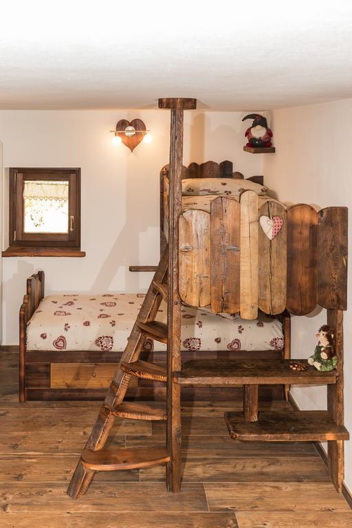 Отель Le Petit Coeur Fontainemore Экстерьер фото