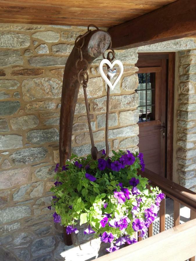 Отель Le Petit Coeur Fontainemore Экстерьер фото