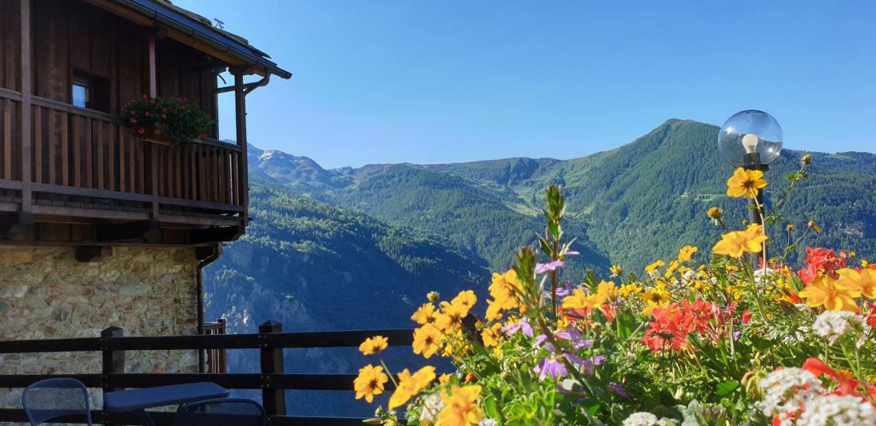 Отель Le Petit Coeur Fontainemore Экстерьер фото