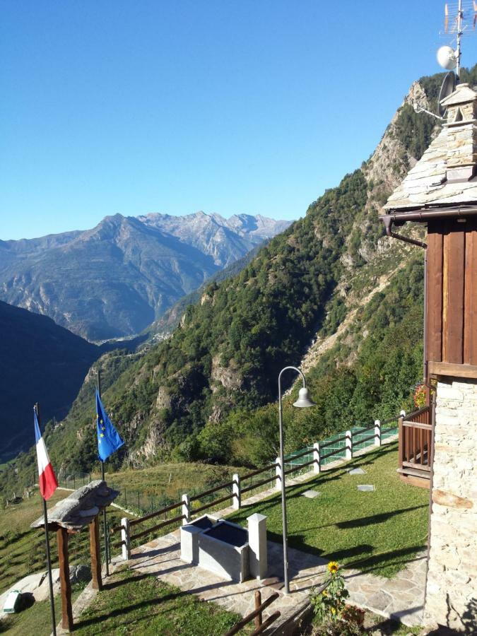 Отель Le Petit Coeur Fontainemore Экстерьер фото